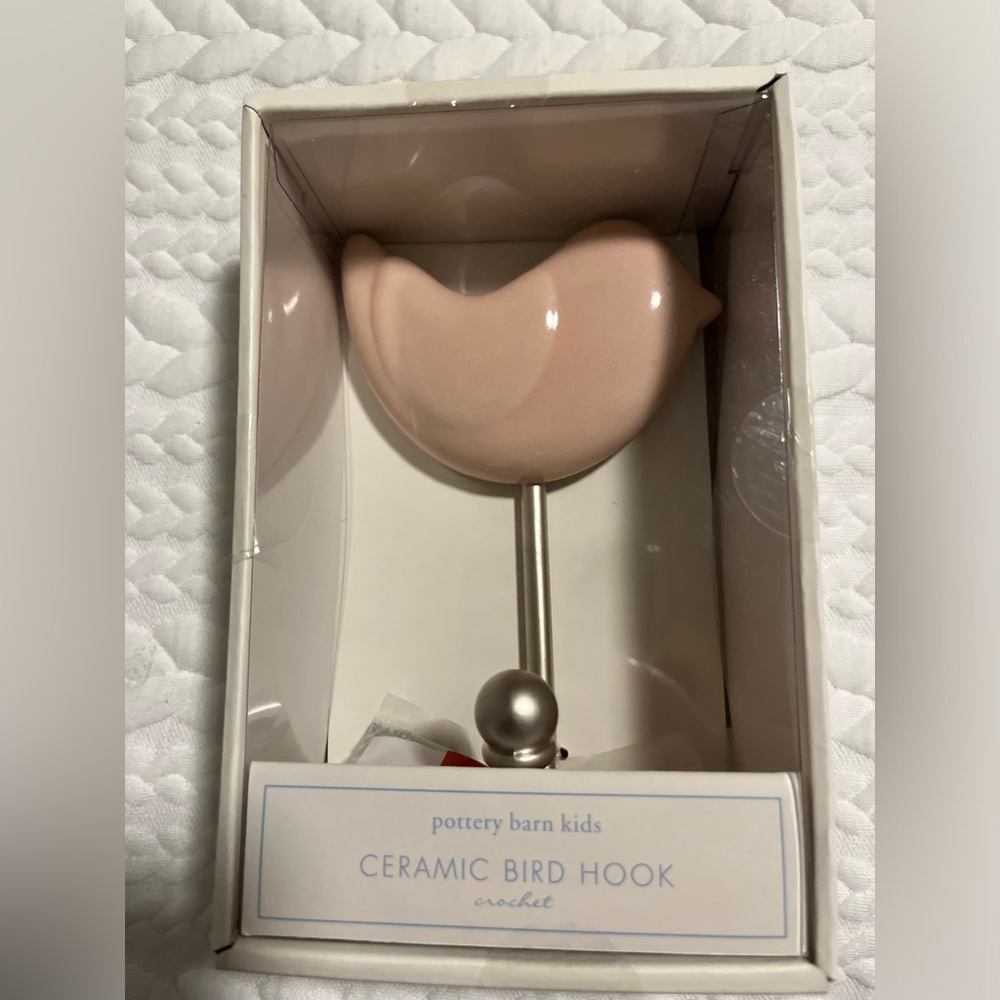 ****Brand new*****
Pottery Barn Kids
Ceramic Bird Hook